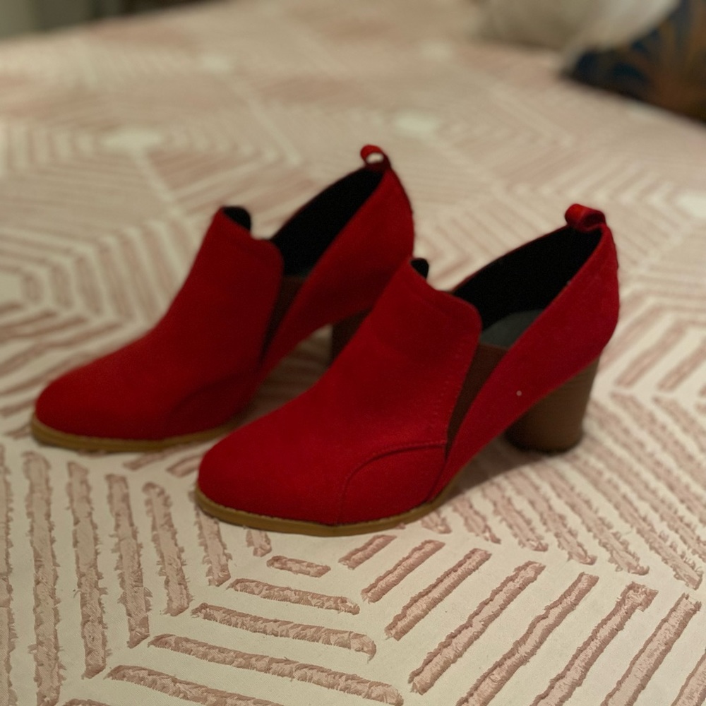 Red shoes